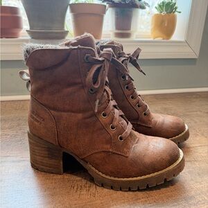 Bull Boxer Tan Lace Up Faux Fur Lined Combat Women Boots Fabric Upper US 7